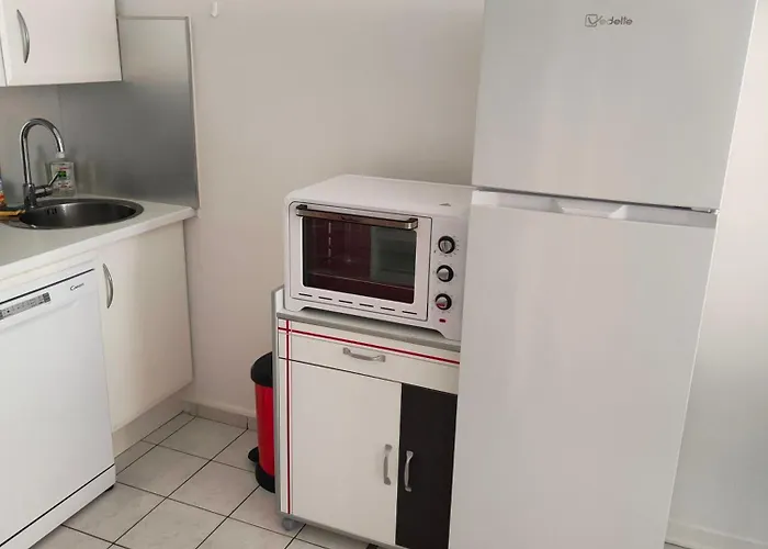Appartement 2 Pieces Avec Une Grande Terrasse, 3 Etoiles, Wifi, Box Pour Vehicule Et Velos