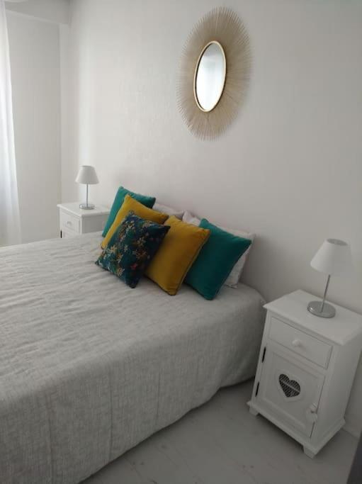 2 Pieces Avec Grande Terrasse, 3 Etoiles, Wifi, Box Pour Vehicule Et Velos