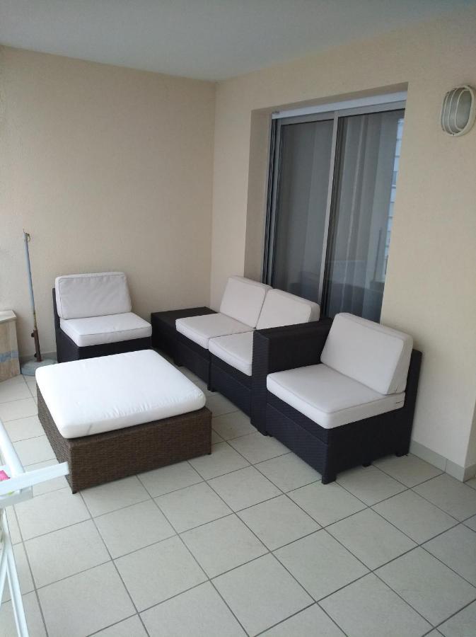 Appartement 2 Pieces Avec Grande Terrasse, 3 Etoiles, Wifi, Box Pour Vehicule Et Velos Les Sables-dʼOlonne